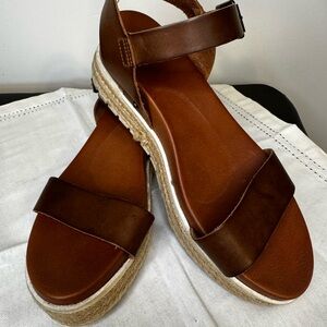 MIA Brown Leather Platform Sandals